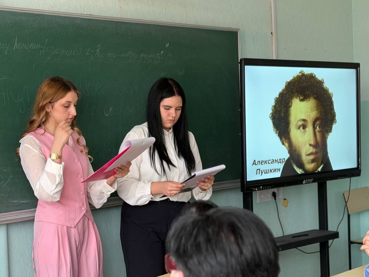 В ДГУЮ Минюста России отметили Всемирный день поэзии