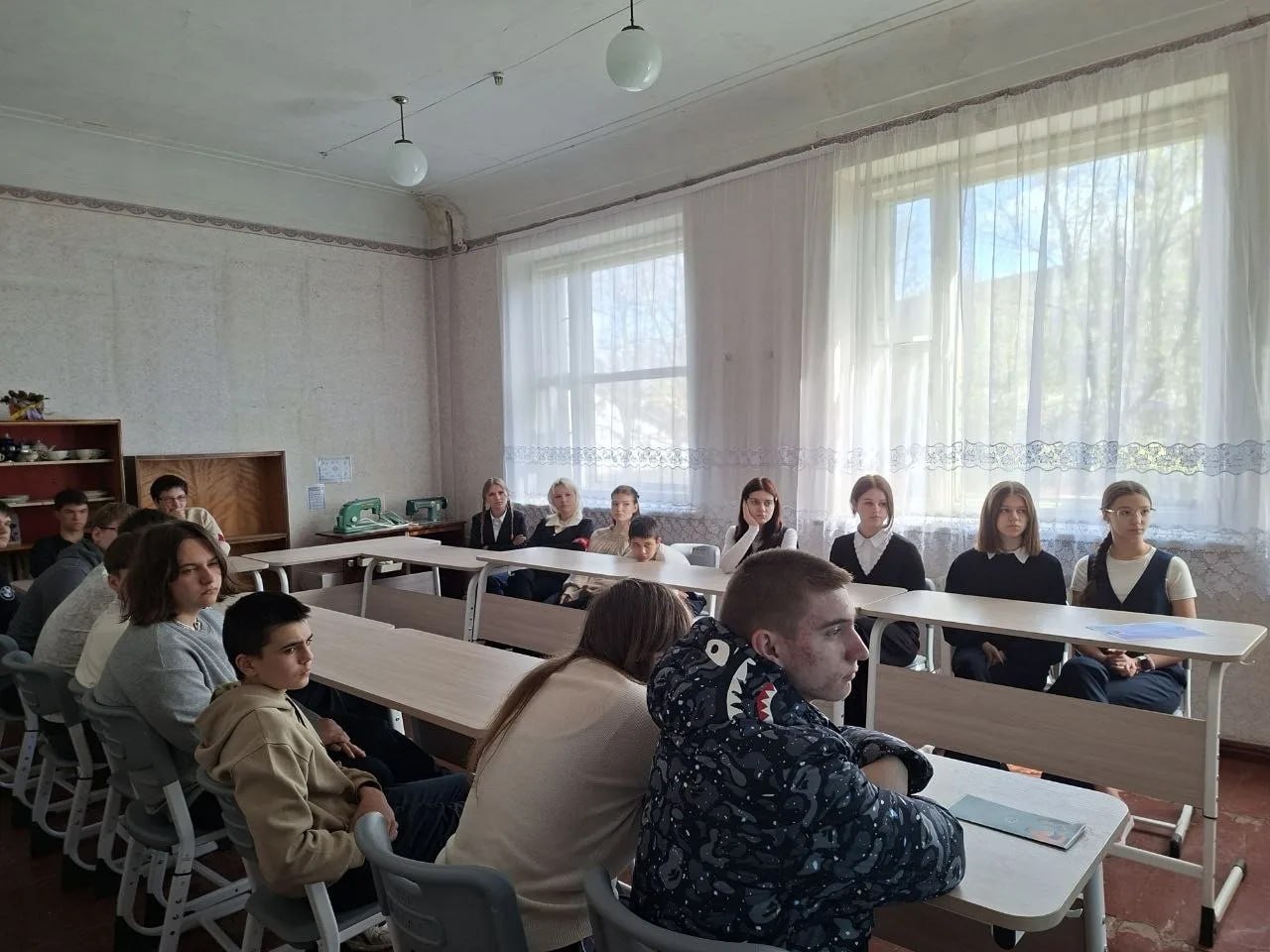Сотрудники отдела профориентации и карьеры ДГУЮ Минюста России провели профориентационную работу в школах Макеевки