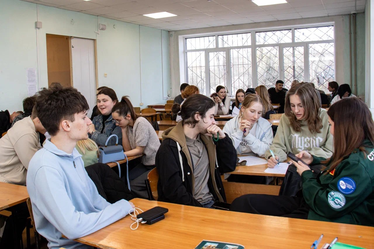 В ДГУЮ Минюста России прошла командная интеллектуальная игра «Правовой статус и языковое многообразие: Диалекты народов России»