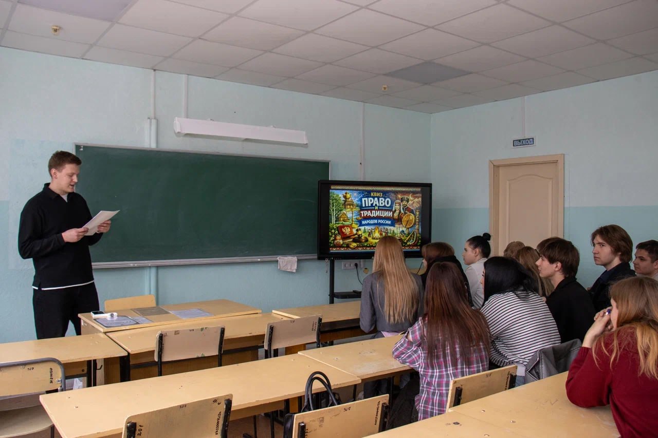 В ДГУЮ Минюста России прошла интеллектуальная игра "Право и традиции народов России"