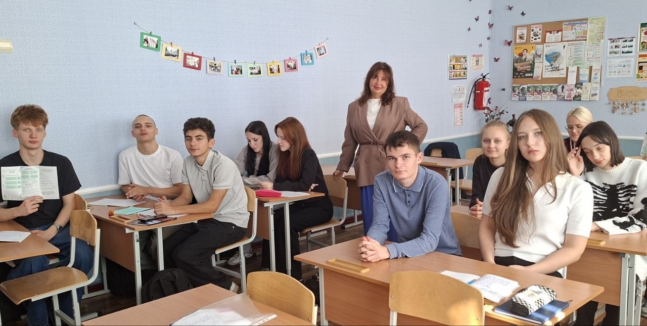 Работники Центра «Абитуриент ДГУЮ Минюста России» провели серию выездных профориентационных мероприятий