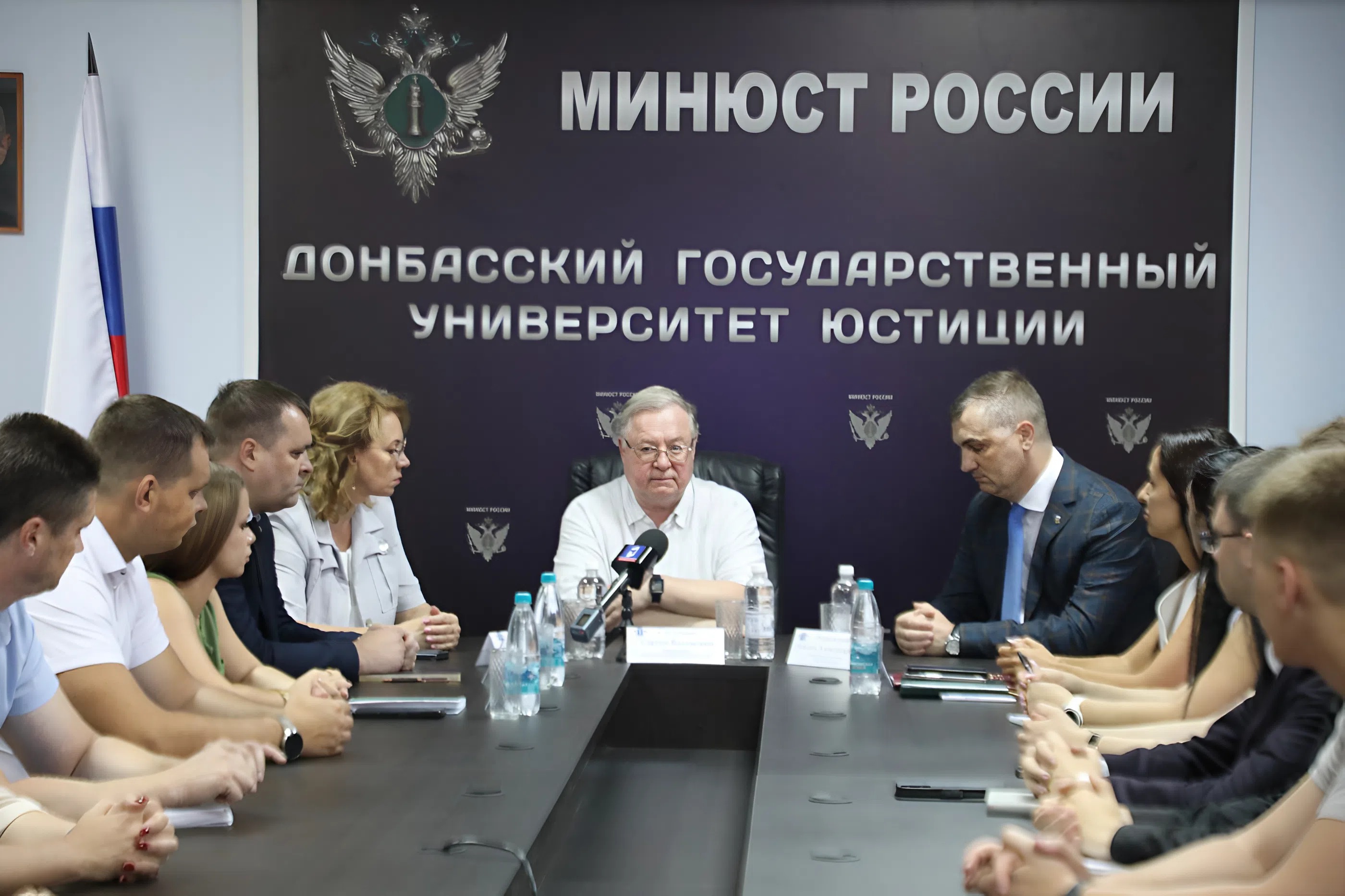 Видео встречи председателя Ассоциации юристов России Сергея Степашина с представителями реготделения Ассоциации юристов России в ДНР